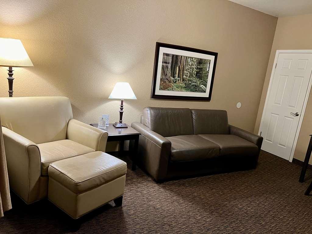 Best Western Country Inn Fortuna Room photo