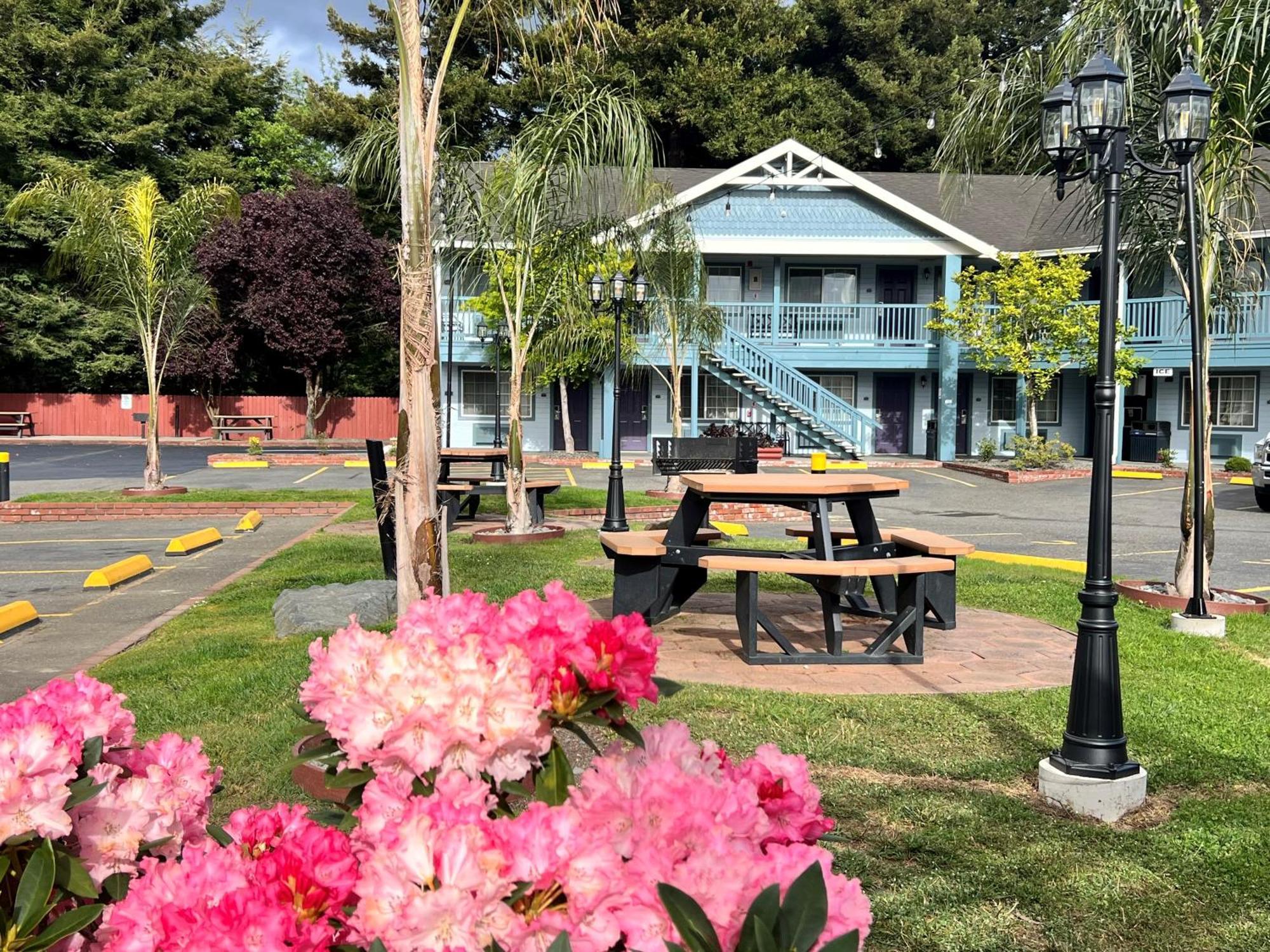 Best Western Country Inn Fortuna Exterior photo